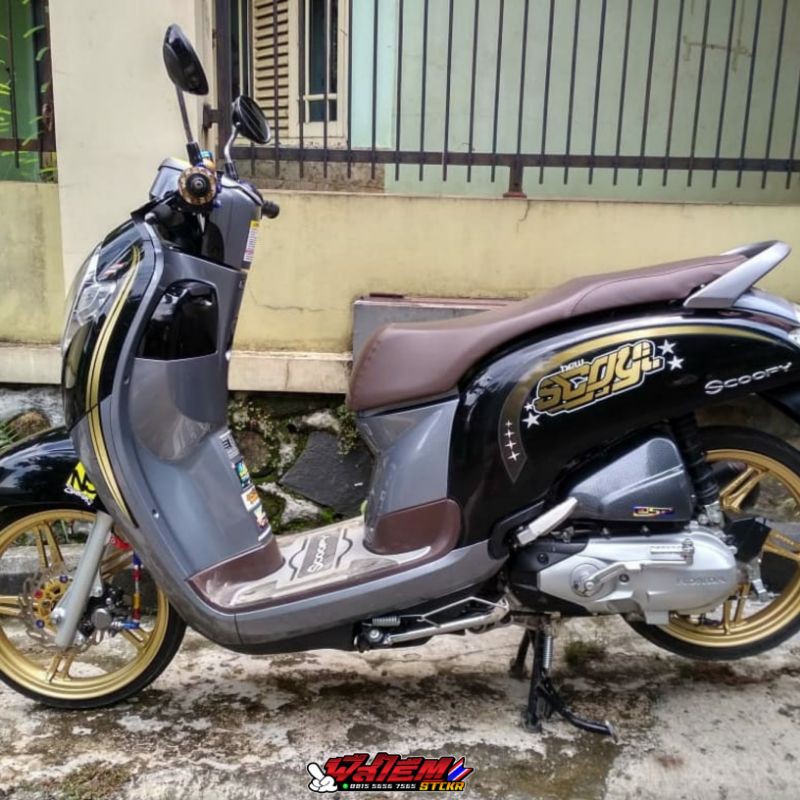 Striping Scoopy New R12 Simple