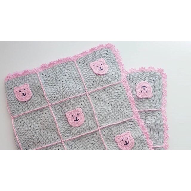 Selimut bayi rajut