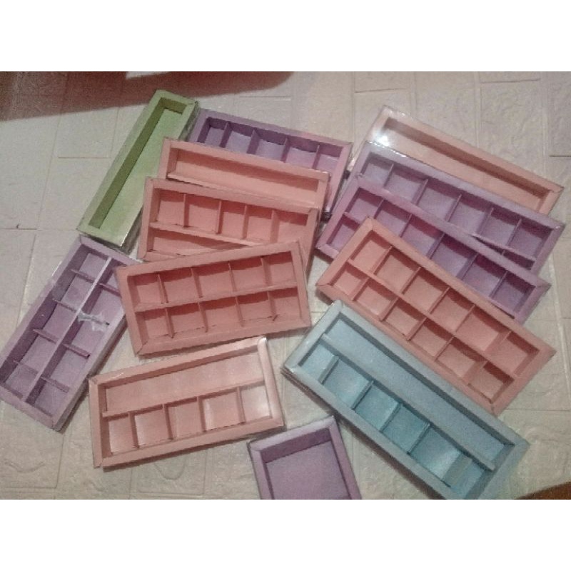 box cokelat sekat 10
