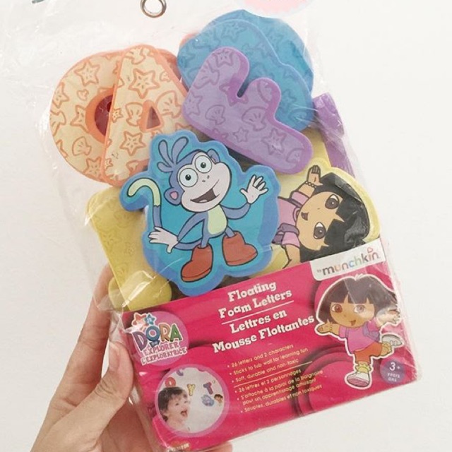 Munchkin Floating Foam Letter