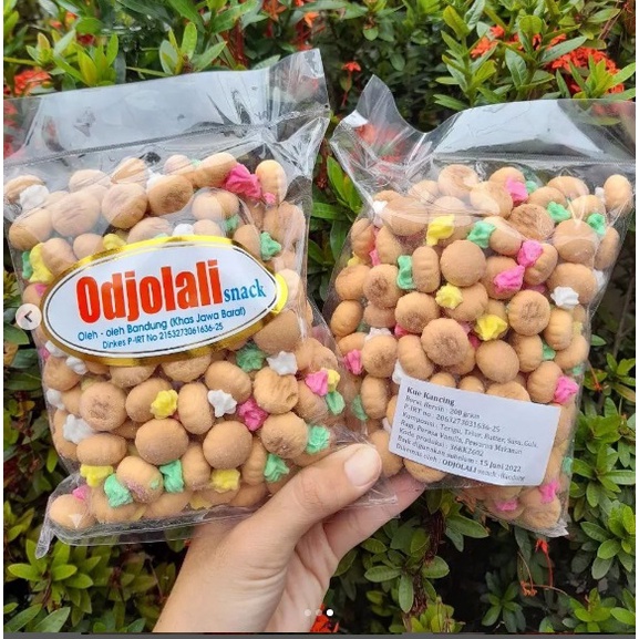 KUE KANCING (Gem Rose, Kue Monas)