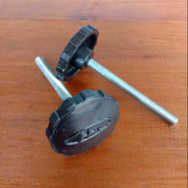 Baut bok aki c70