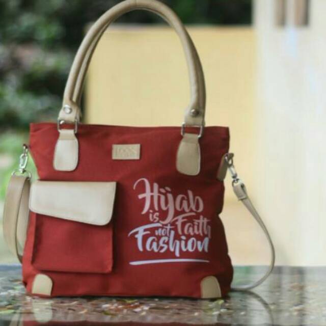 Khadeeja Shoulder bag