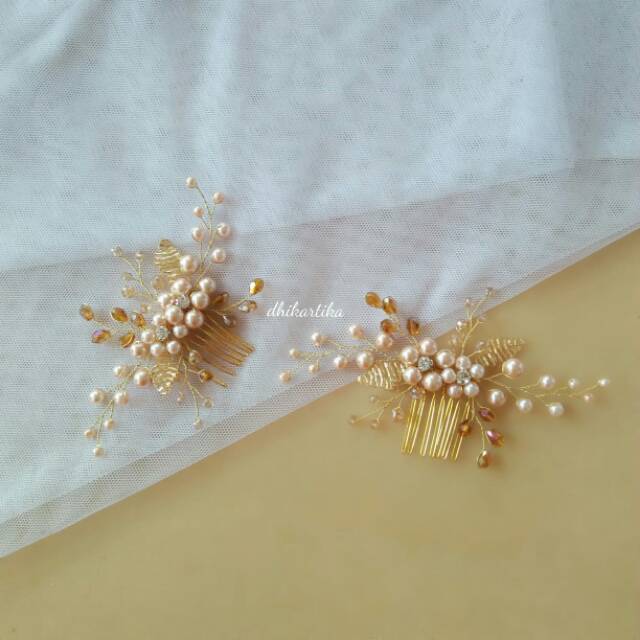 Rose gold comb