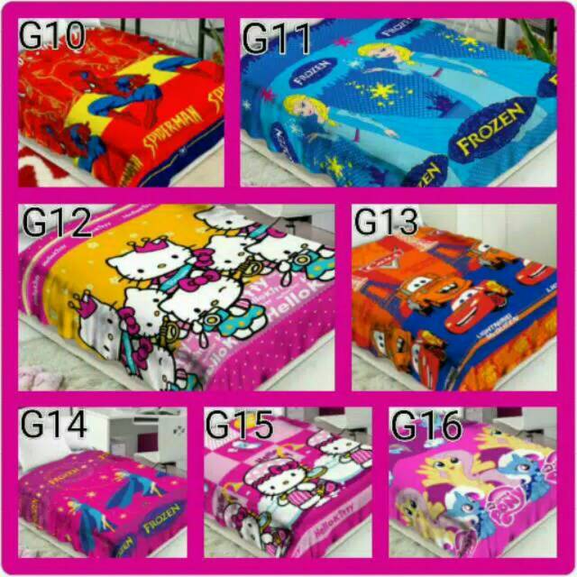 Selimut bulu karakter