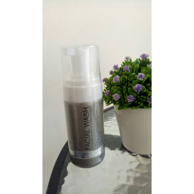 MS GLOW Facial wash