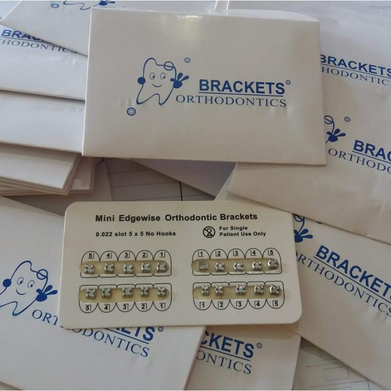 Bracket amplop/behel gigi