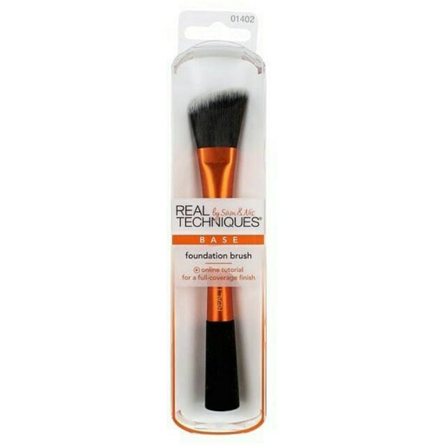 REAL TECHNIQUE FOUNDATION BRUSH