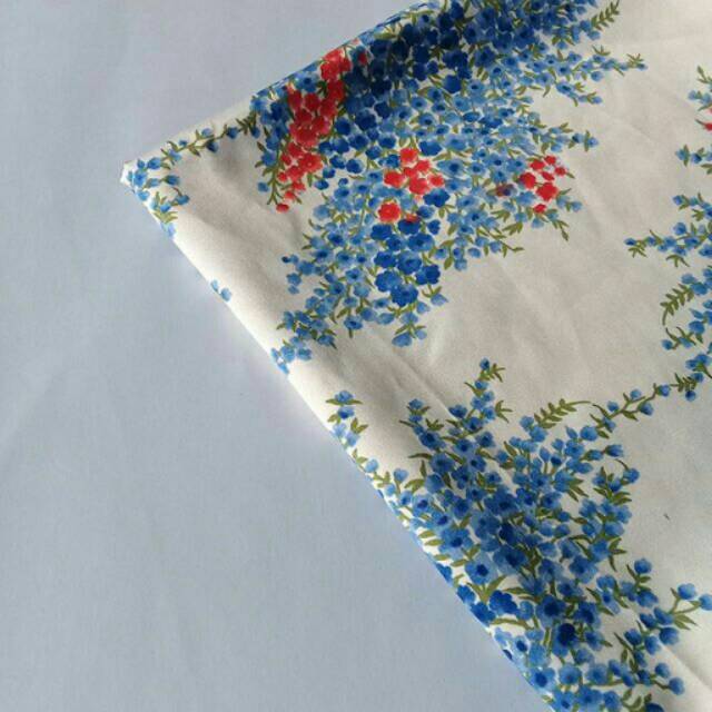 Segiempat maxmara motif