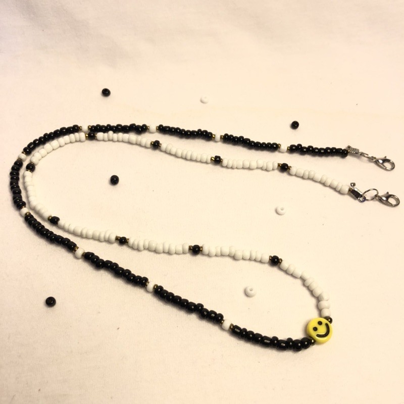 Black n White Mask Strap