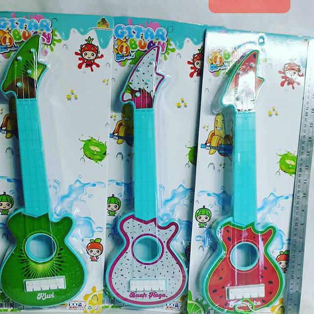 Mainan Gitar Buah