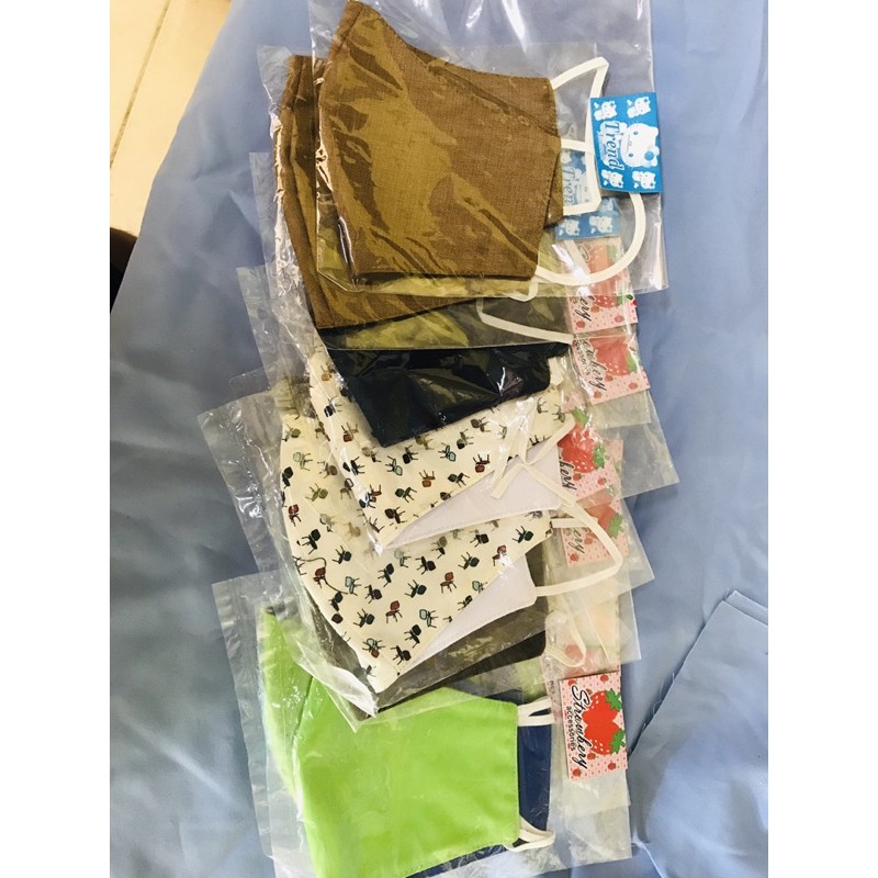 Masker wajah Polos