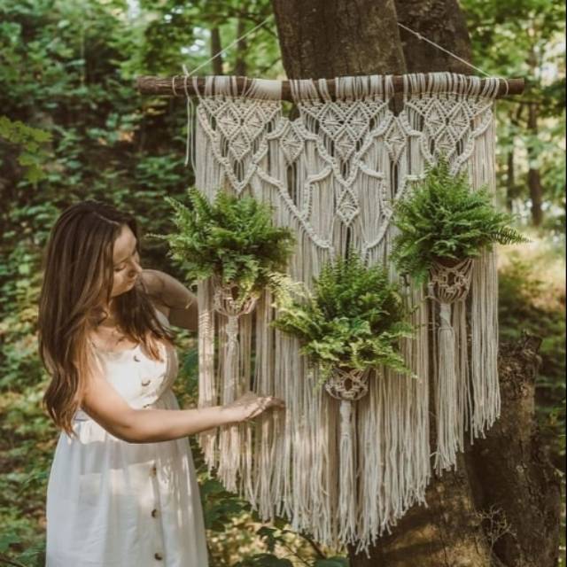 Macrame with pot bunga.