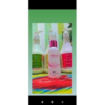 FACE WASH BRIGHTENING