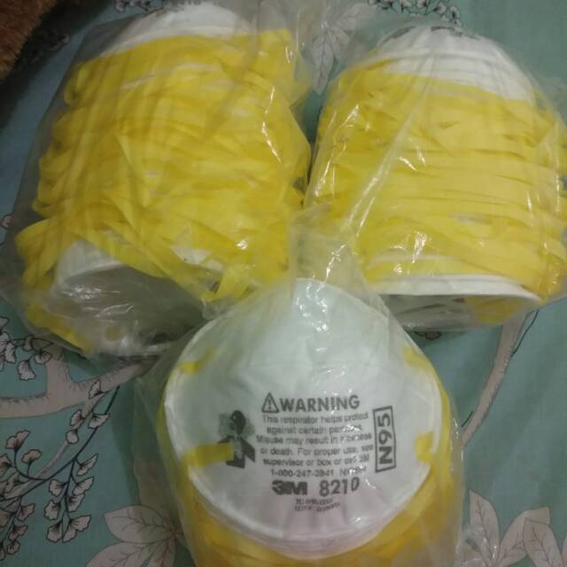 Masker mulut type 8210