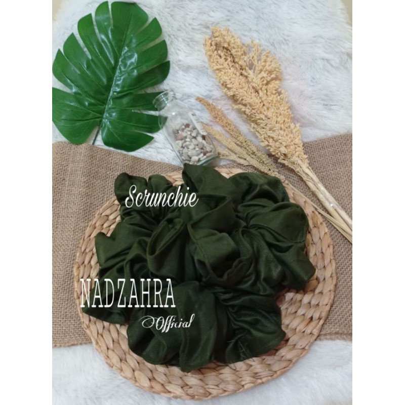 Schrunchie  ikat rambut Anti Pusing