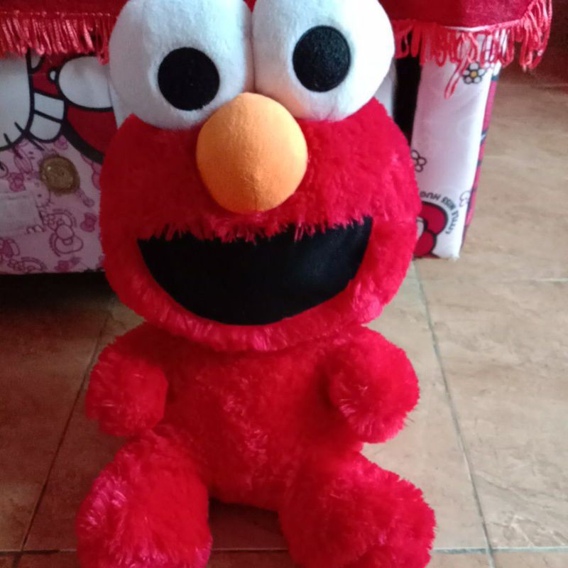 boneka elmo