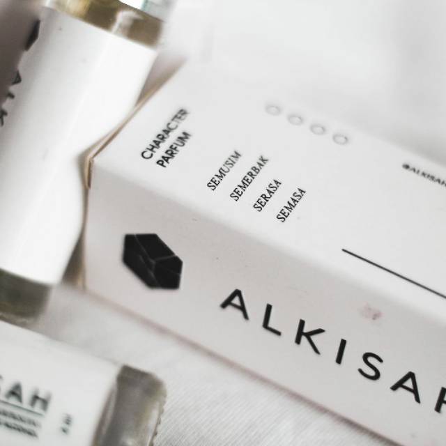 Parfum alkisah