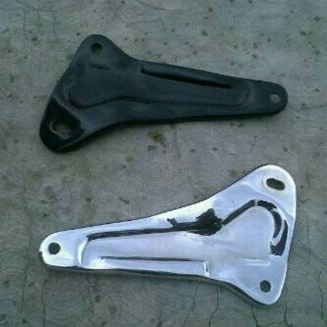 Dudukan knalpot c70