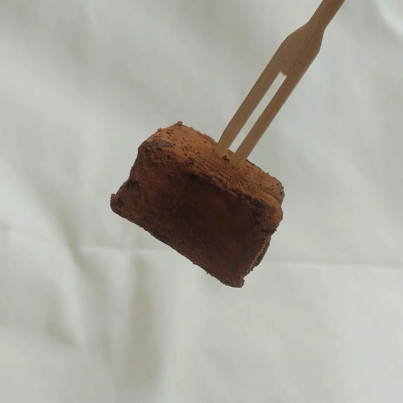 nama chocolate/dark chocolate