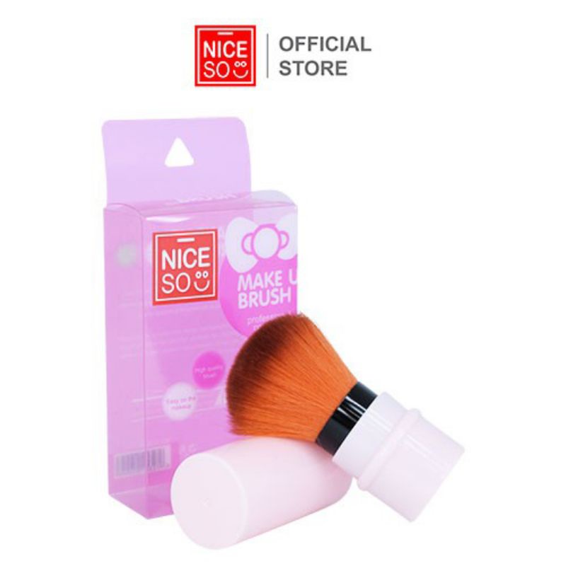 MAKEUP BRUSH