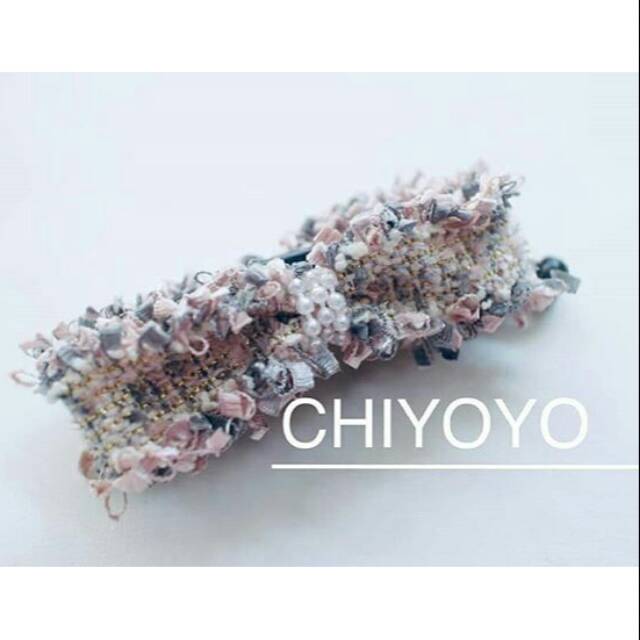 Pinky Grey Banana Clip
