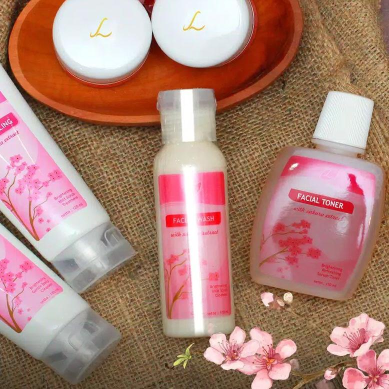 ❁ FACE SAKURA SERIES BRIGHTENING ✬