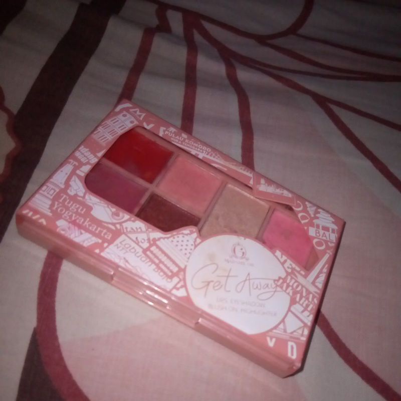 Make Up