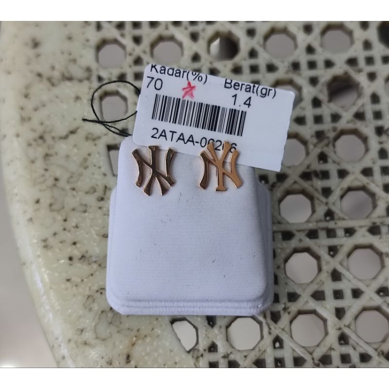 Anting emas 70 new york