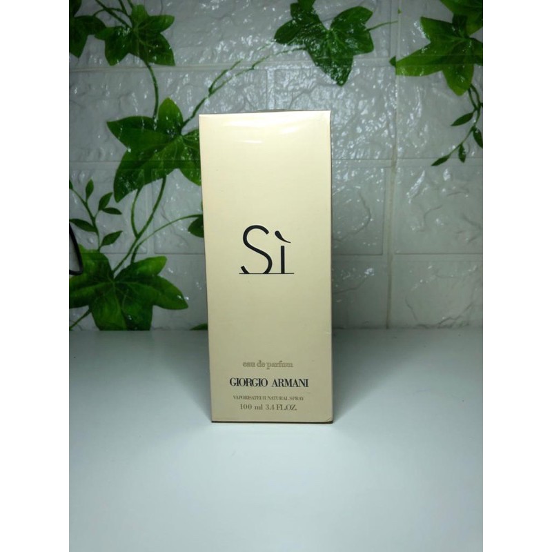 GIORGIO ARMANI sì
