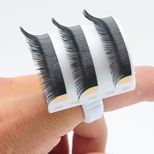 Lash Ring