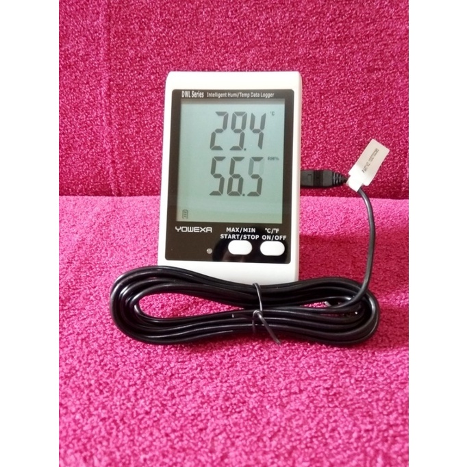 Sound and Light Alarm Temperature Data Logger with External Probe