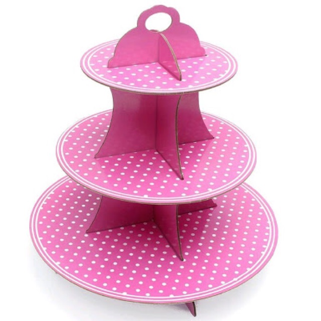 Standing cupcake