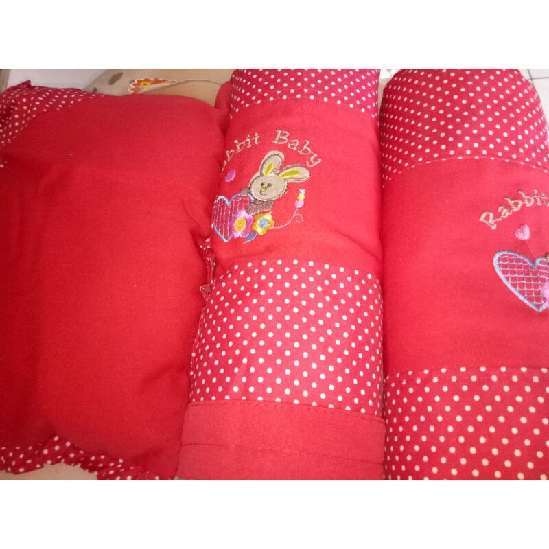 Bantal  guling untuk bayi