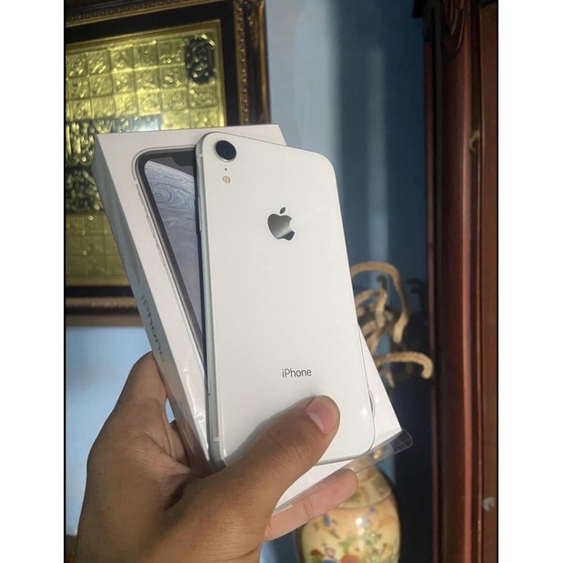 iphone xr 64gb