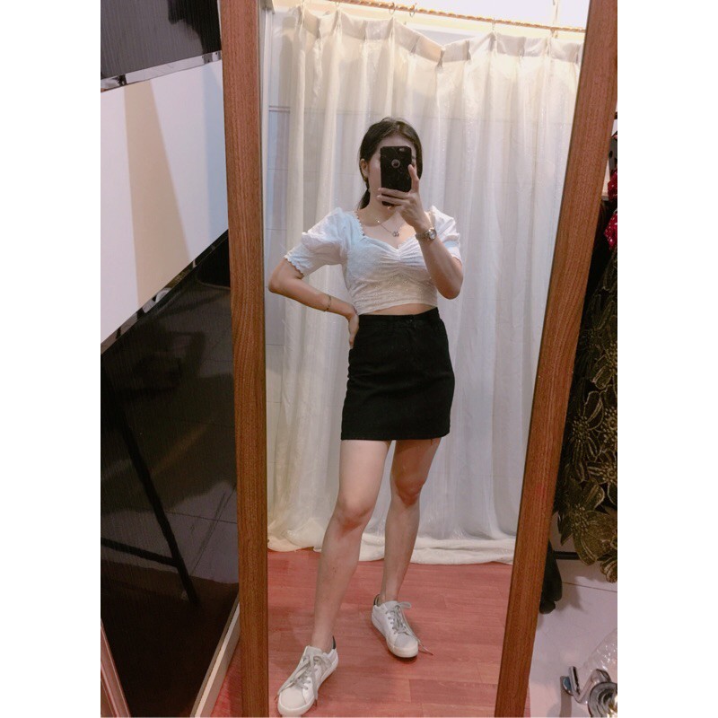 black skirt