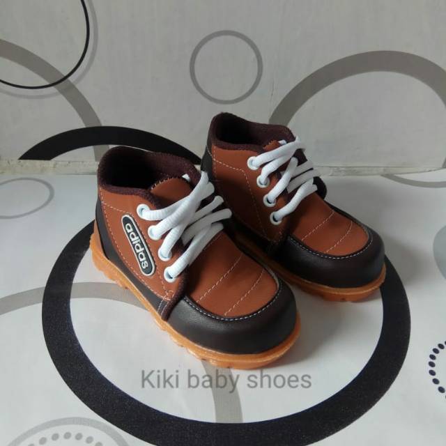 Sepatu Boot Anak Laki