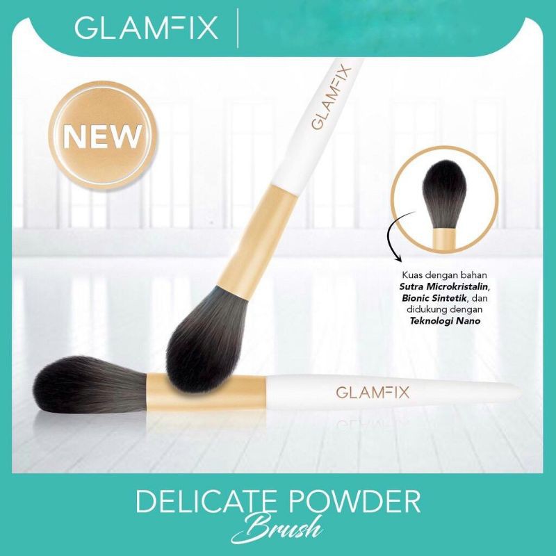 Glam Fix Delicate Powder Brush