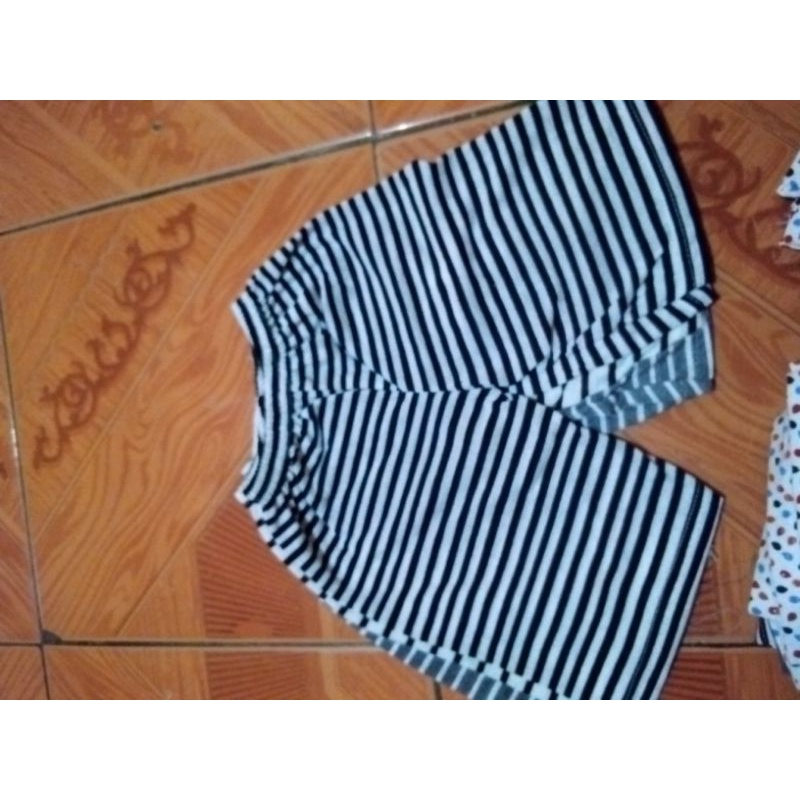 kaos dan celana anak