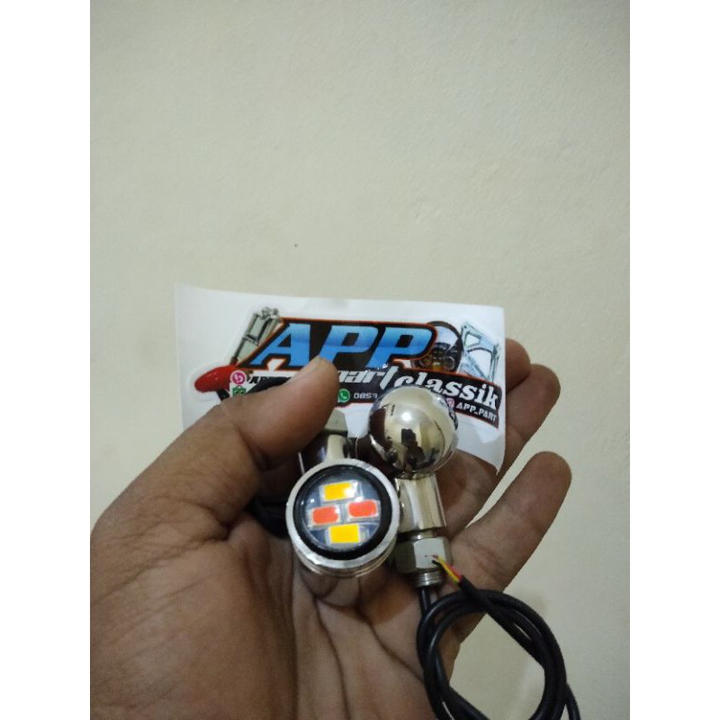 sein stenlist led nyala biru sama kuning