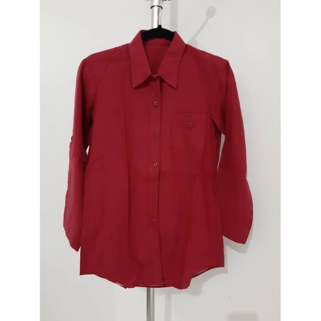 Kemeja Maroon