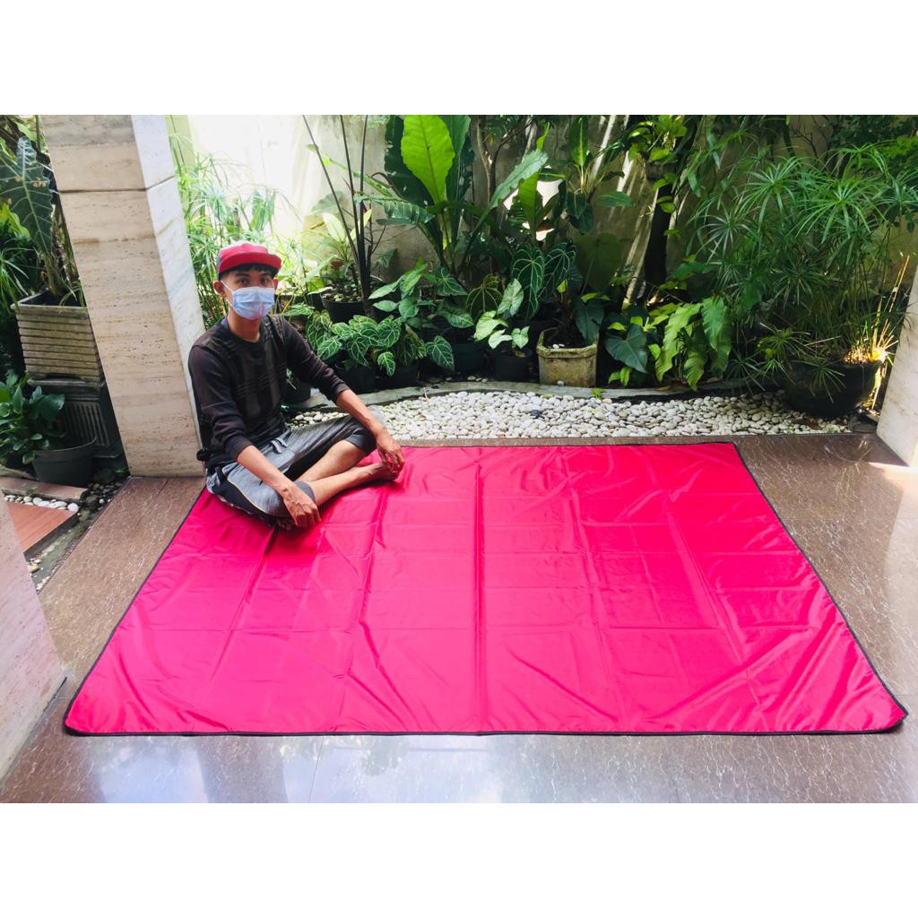 Tikar Camping Waterproof 200 cm x 150 cm