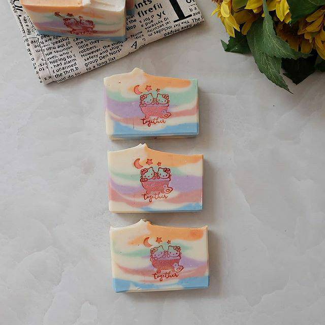 Hello kitty raspberry and peppemint soap