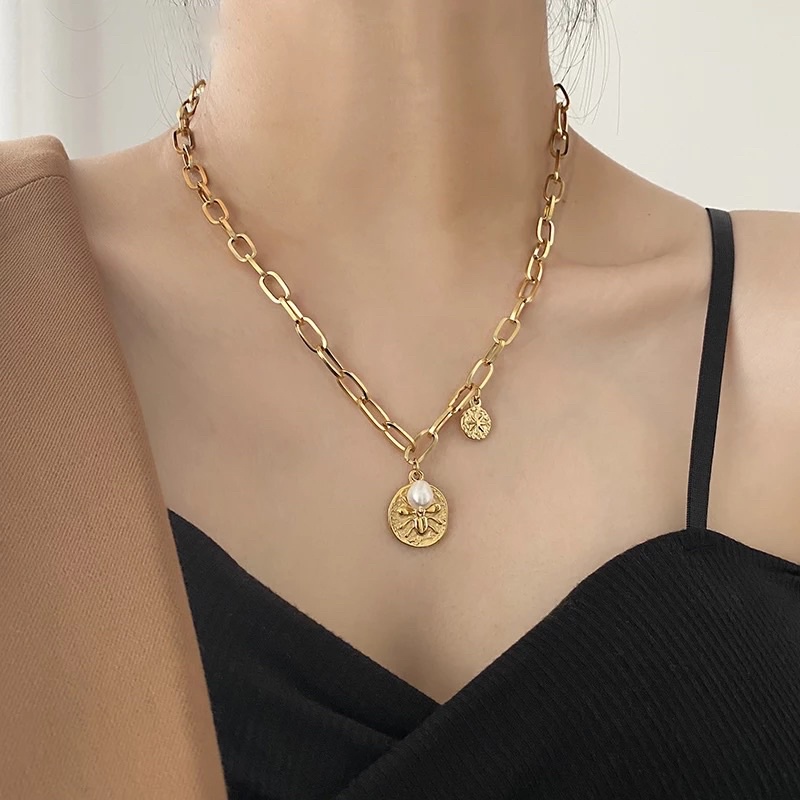 Bothra Bold Necklace