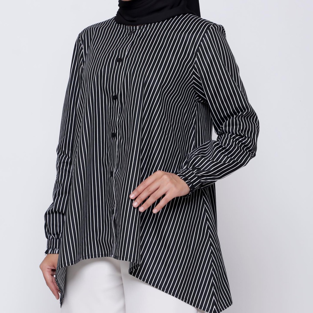 Blouse Salur Hitam Putih