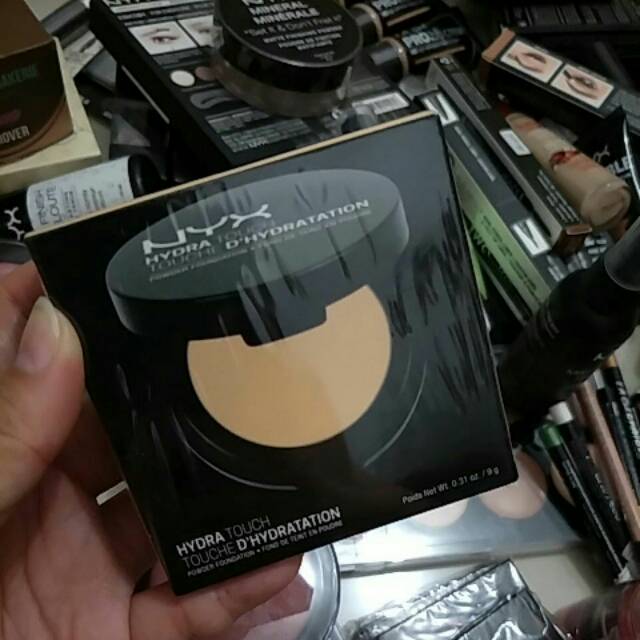 Nyx hydrapowder