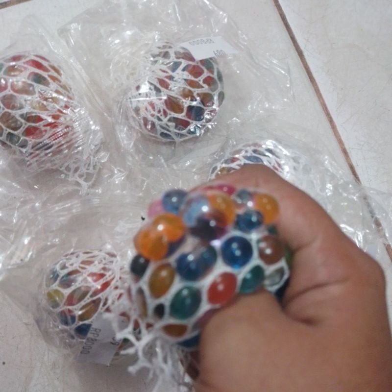 squishy mess ball/bola anggur