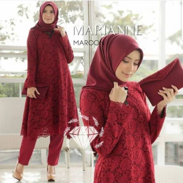 Tunik brukat dan celana baggy