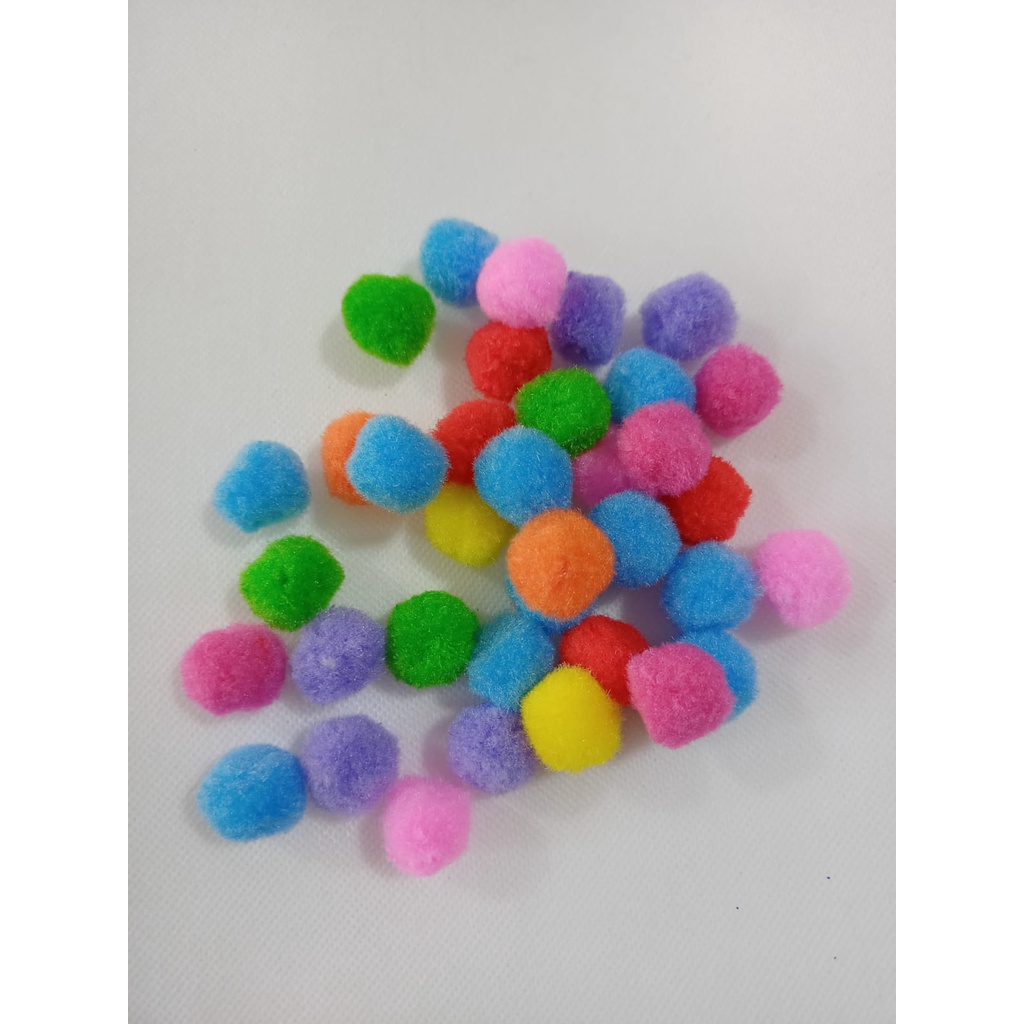Pompom sedang warna  Random per PCS