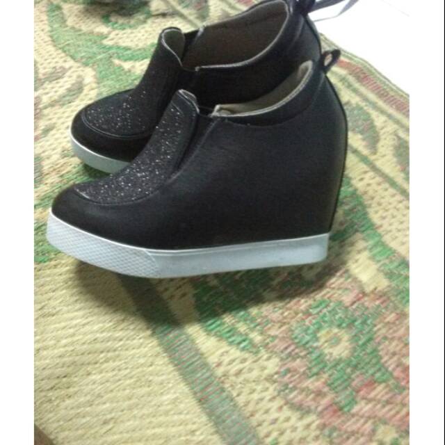 Sneaker wedges  muty